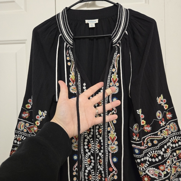 Sundance Womens Black Relaxed Embroidered Bohemian Aztec Blouse Size Small - Picture 5 of 9